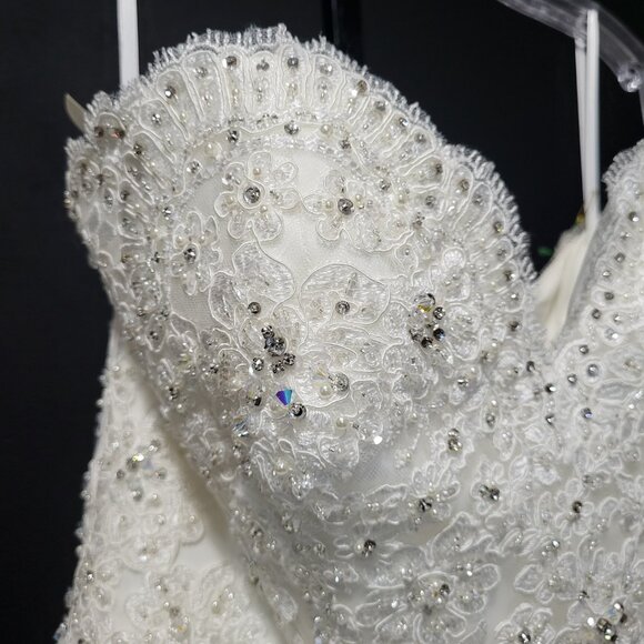 NWT~$2250~MORILEE~6/8~IVORY EMBELLISHED STRAPLESS FIT & FLARE WEDDING DRESS - Picture 3 of 16